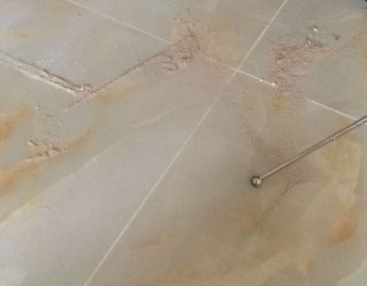 平桥瓷砖空鼓维修公司分享粘合剂选择不当在瓷砖铺贴过程中可能导致以下问题